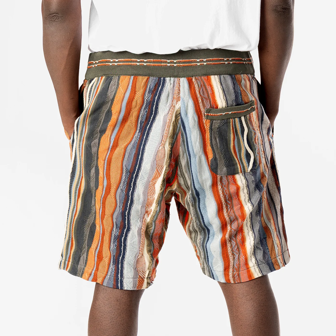 New - COOGI Light Weight Sweater Knit shorts in Natural - Image 5